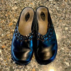 Size 8 black leather slip on flats by Clarks